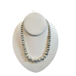 KR Marked Faux Silver Beads Silver Tone Bead Necklace 18 Inches - shows some wea